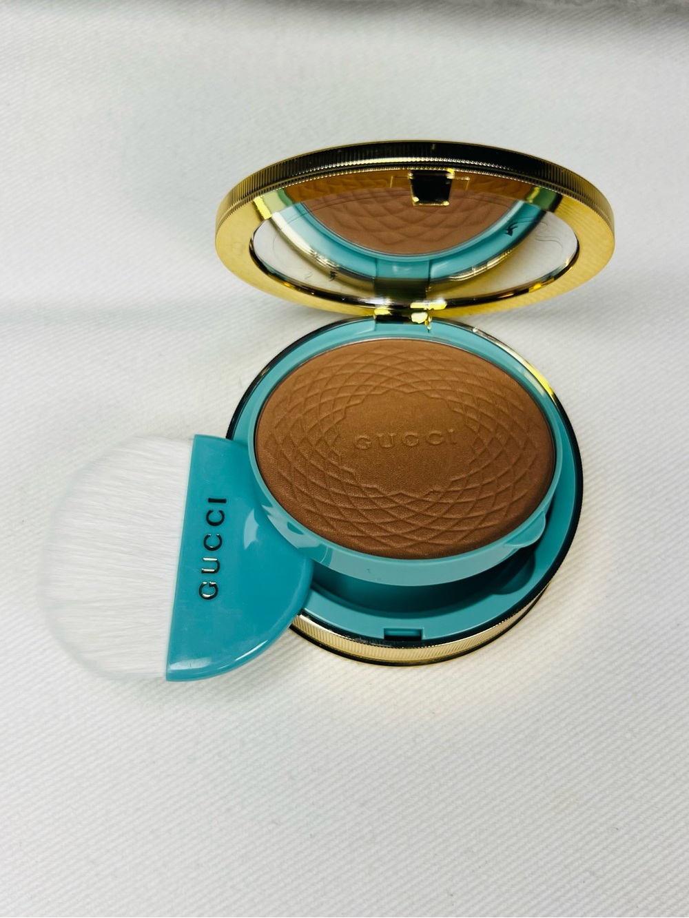GUCCI Poudre De Beauté Éclat Soleil Powder Bronzer 02-Light no box - Picture 3 of 6